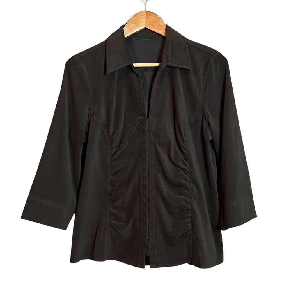 ‎3 for $30! Reitmans brown faux suede shirt